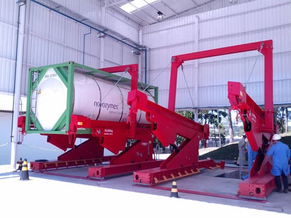 A-ward-Installs-A-20-Foot-Unloader-For-Liquid-Enzymes-In-Brazil-3